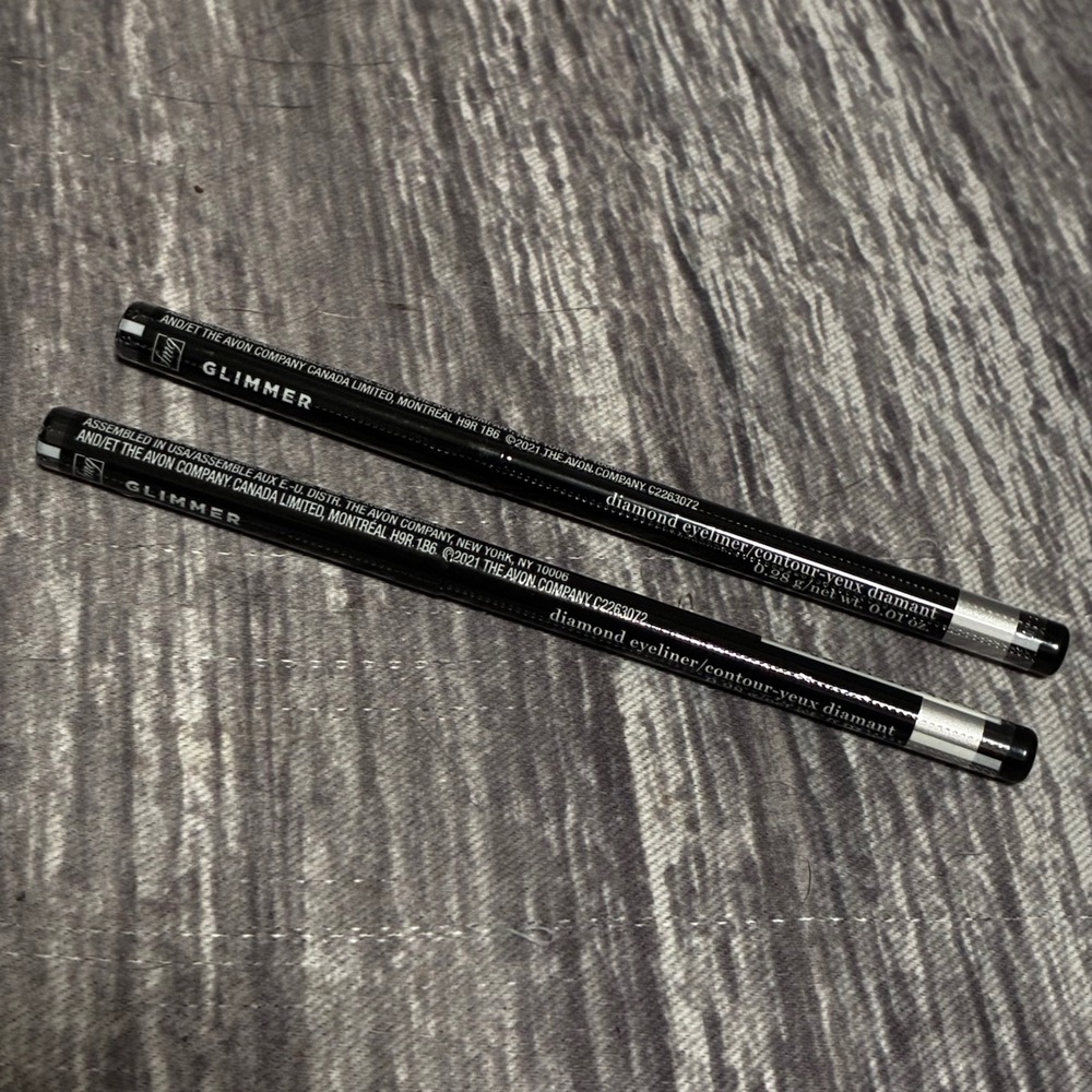 NEW SEALED Avon fmg Glimmer Diamond Retractable Eye Liners - Sterling - Lot of 2